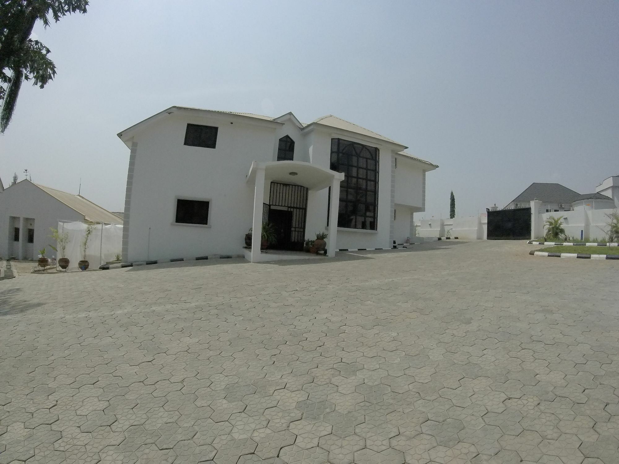 Ironhouse Guest Suites Mobushipe Exterior photo
